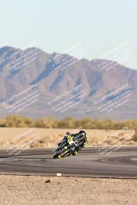 media/Dec-07-2025-CVMA (Sun) [[3e7d2de5dc]]/Race 18-Formula Twins-Formula 40 UL/